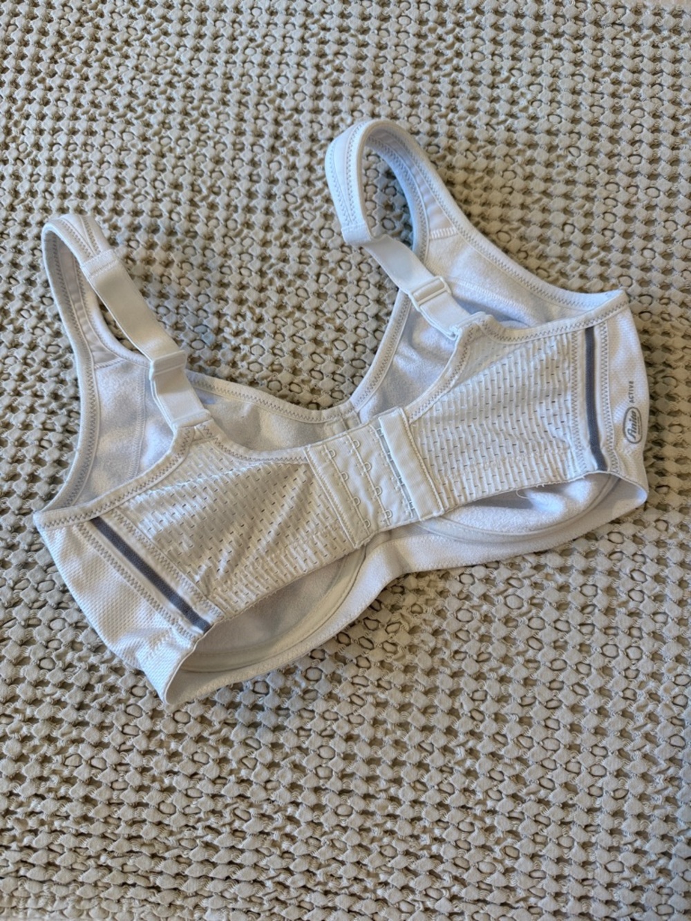 ANITA Sports Bra in White sz 32G - Picture 2 of 3